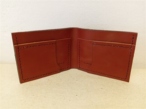 {{photo.Alt || photo.Description || 'Мужской кошелек из натуральной кожи 4 карты'}}